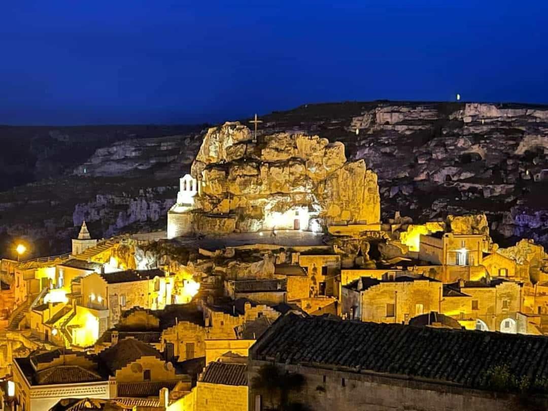 La Casa Del Tartufaio Acomodação com café da manhã Matera Exterior foto